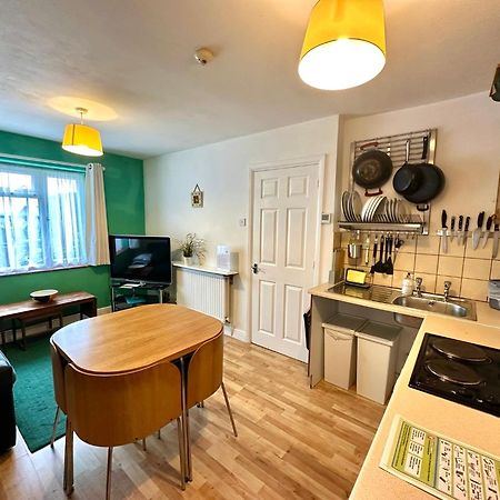 Ferienwohnung Pound Corner Godalming Exterior foto